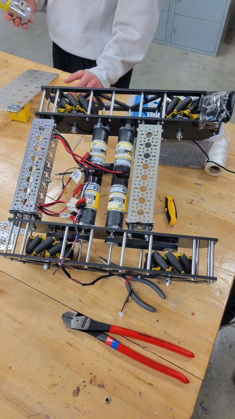 Robot frame on the workbench